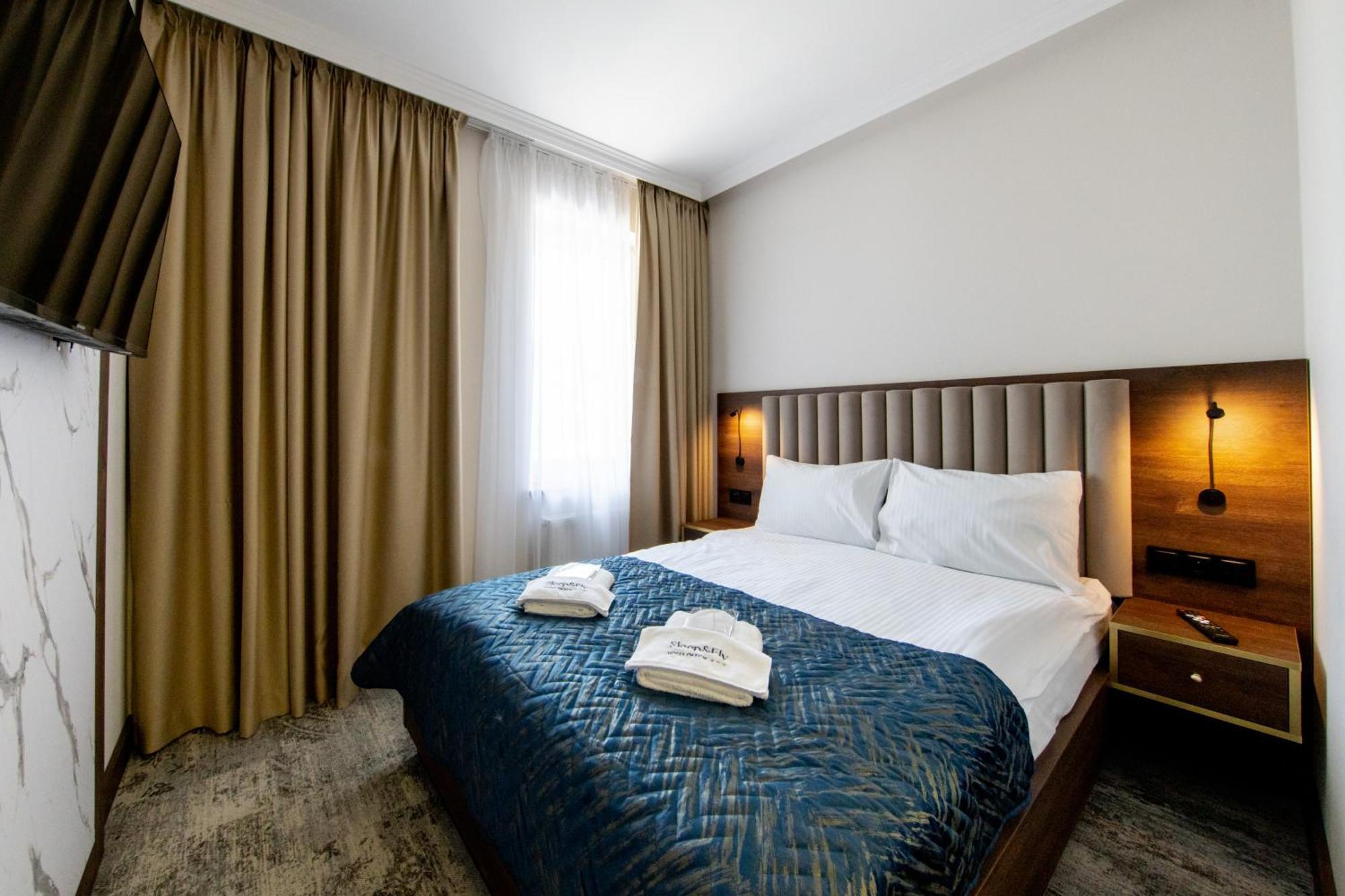 Sleep&Fly Okecie Warsaw Airport Bed & Breakfast Exterior foto